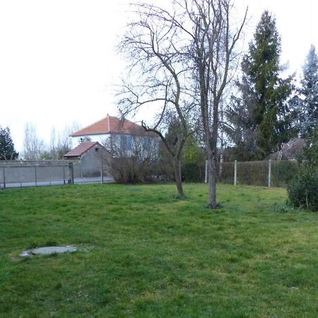 Maison Renovee Avec Cour Privee, Proche De Gannat, 3 Chambres, Animaux Acceptes, Equipements Modernes. - Fr-1-489-37 Poezat Exteriér fotografie