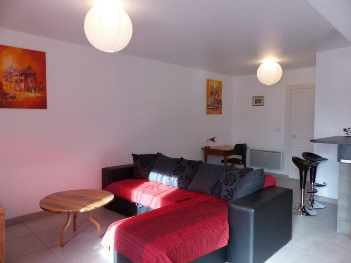 Maison Renovee Avec Cour Privee, Proche De Gannat, 3 Chambres, Animaux Acceptes, Equipements Modernes. - Fr-1-489-37 Poezat Exteriér fotografie
