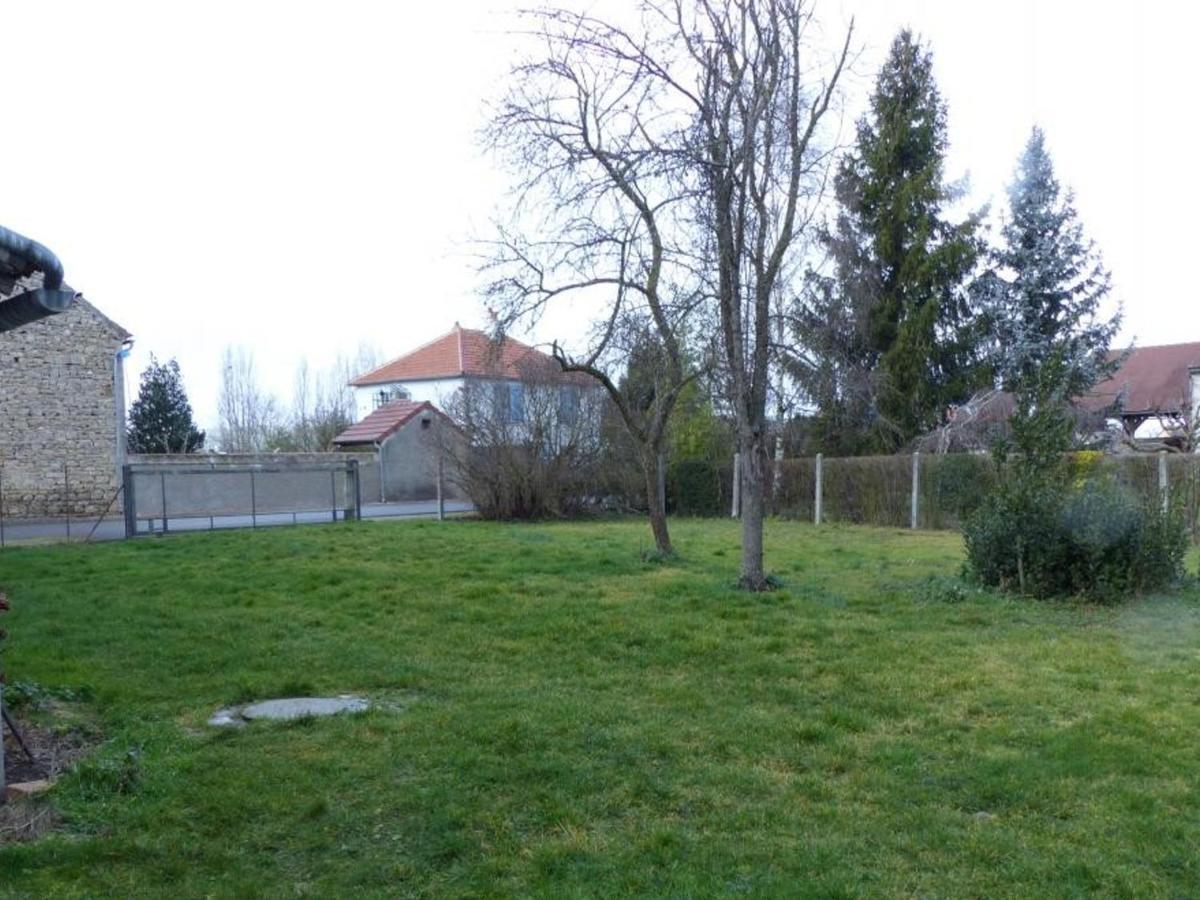 Maison Renovee Avec Cour Privee, Proche De Gannat, 3 Chambres, Animaux Acceptes, Equipements Modernes. - Fr-1-489-37 Poezat Exteriér fotografie